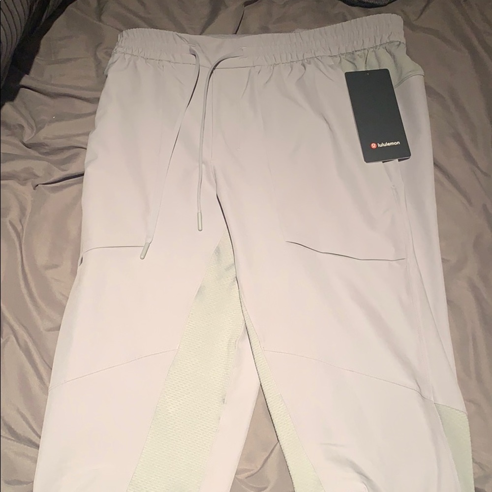 Lululemon License to Train Jogger, grey, Large
